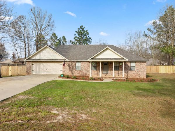 18 Clay Dr., Petal, MS 39465
