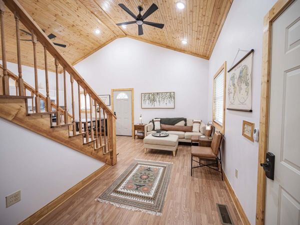 2281 Jefferson Rd , Smithville, TN 37166