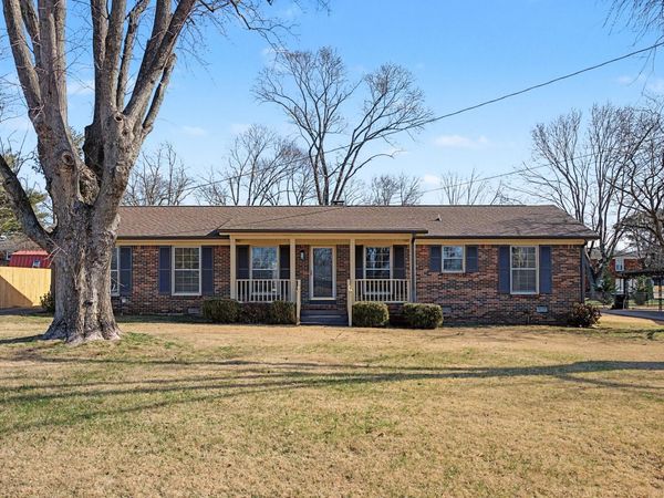 832 Britton Ave , Gallatin, TN 37066