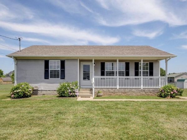 118 Gleaves Ln , Oak Grove, KY 42262