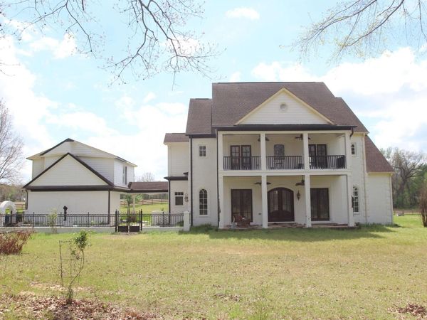 1015 CLAY POND DR , Oakland, TN 38060