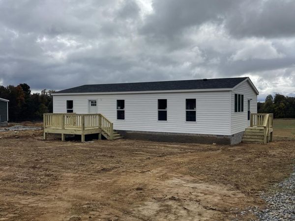 889 white springs road , Lafayette, TN 37083