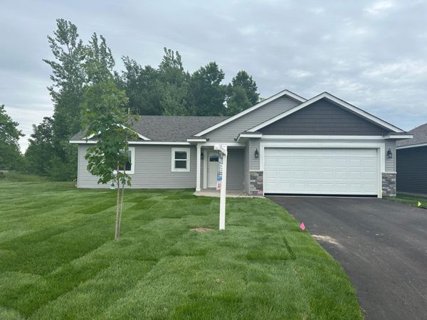 216 8th Avenue NE, Isanti, MN 55040