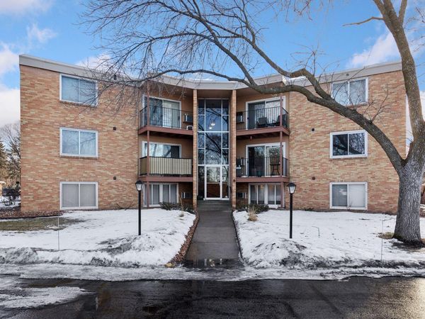 9143 Highway 55 , Unit 306, Golden Valley, MN 55427