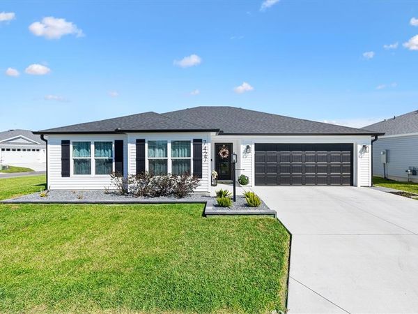 7427 MUNDAY LANE , THE VILLAGES, FL 34762