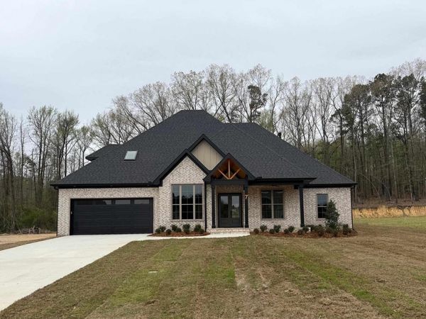 7 West Lake Lane , Little Rock, AR 72210