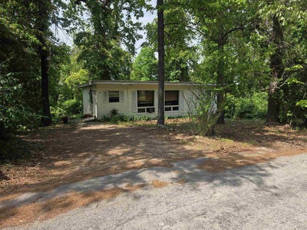 76 Hiawatha , Cherokee Village, AR 72529