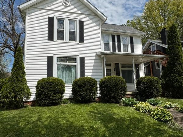 222 S Columbus Street , Somerset, OH 43783
