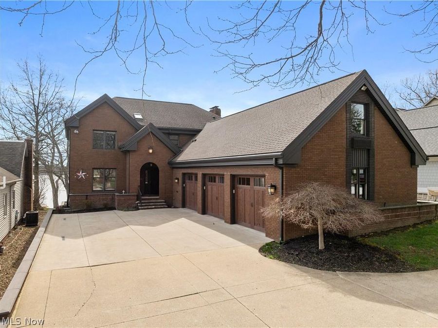 5453 East Boulevard NW, Canton, OH 44718 Photo 1