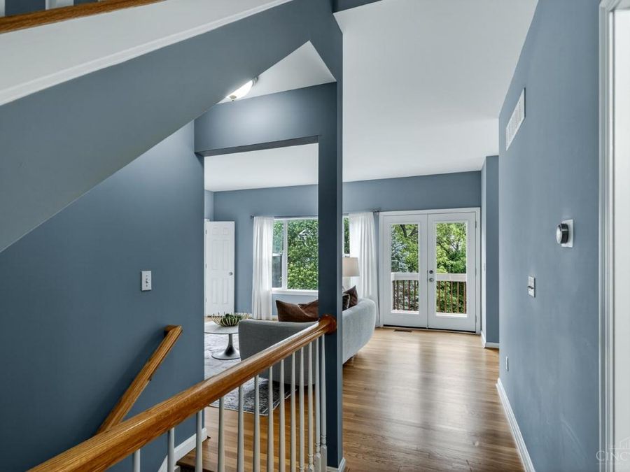 557 Hoge Street, Cincinnati, OH 45226 Photo 4