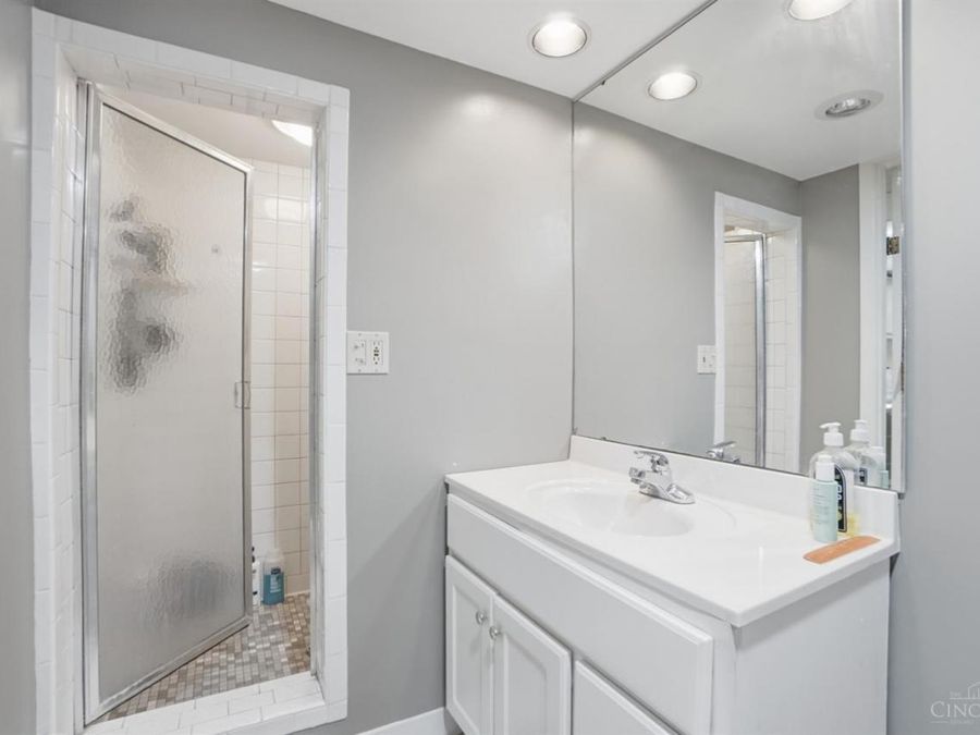 5655 Midforest Lane, Cincinnati, OH 45233 Photo 18