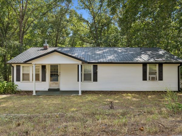 61 Brazzle Rd , Waverly, TN 37185