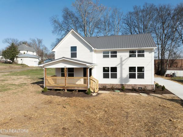 308 W Hill Ave , Friendsville, TN 37737