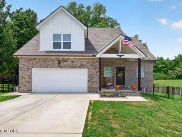 146 Briarwood Lane, Smithville, TN 37166