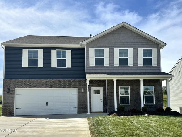207 Artist Avenue, Johnson City, TN 37615