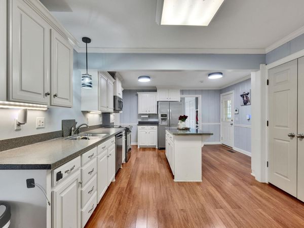 104 DuPont Ave , Waverly, TN 37185