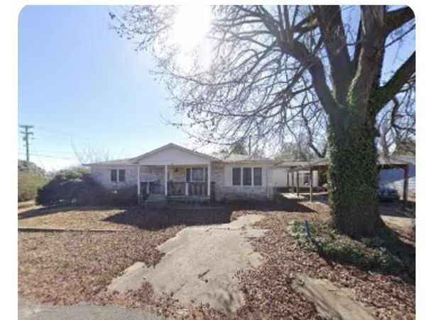 155 Edwards , Clinton, AR 72031