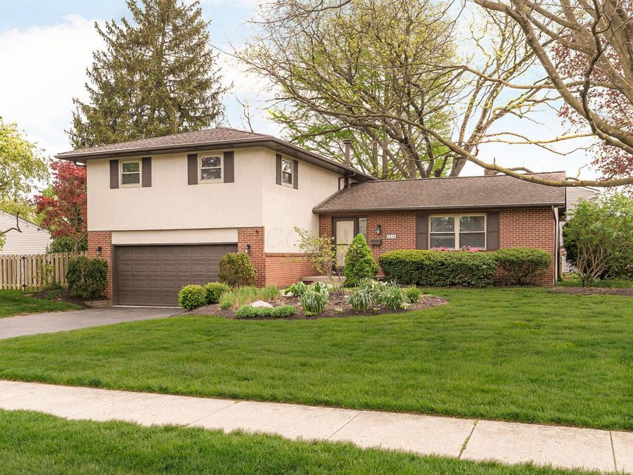 4818 Larwell Drive , Columbus, OH 43220 Photo 1