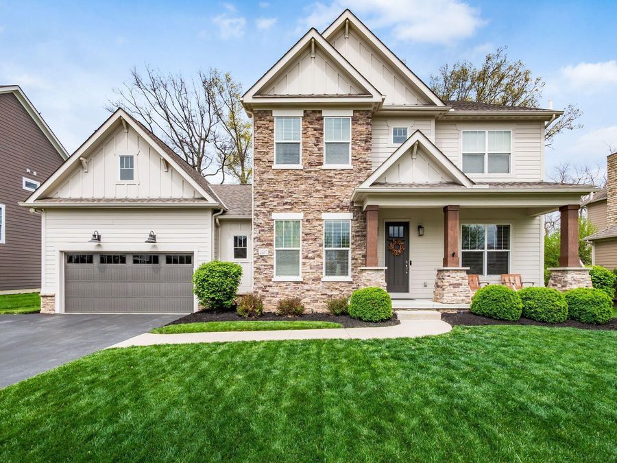 2497 Mccumber Lane , Lewis Center, OH 43035 Photo 1