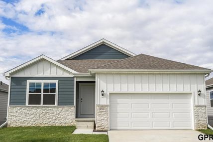 12512 S 205th Street, Gretna, NE 68028