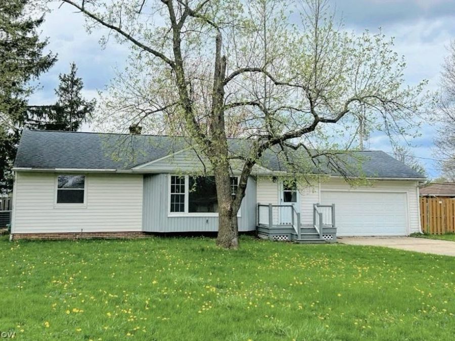 8760 Priem Road , Strongsville, OH 44149 Photo 1