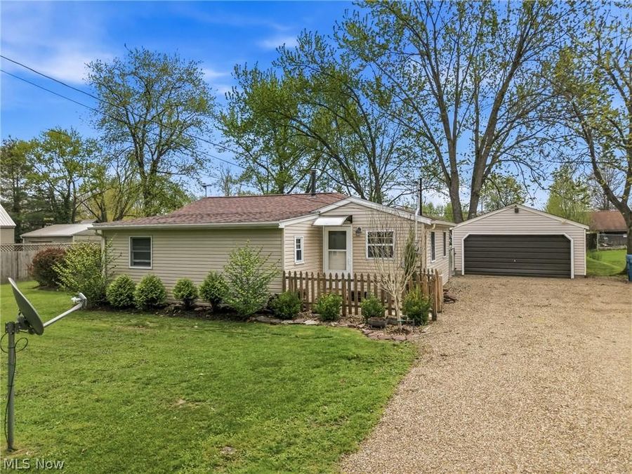 6982 Mcclure Road , Hubbard, OH 44425 Photo 1