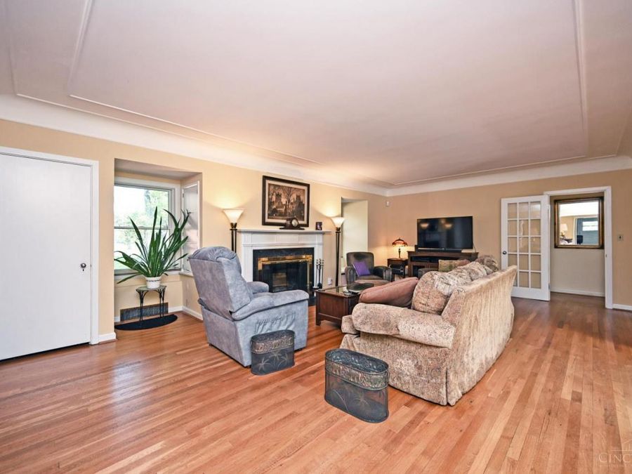 2516 Fairhill Drive, Cincinnati, OH 45239 Photo 9