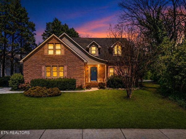 846 Somerset Drive , Maryville, TN 37803
