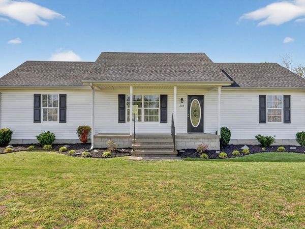 335 Williams Rd , Lafayette, TN 37083