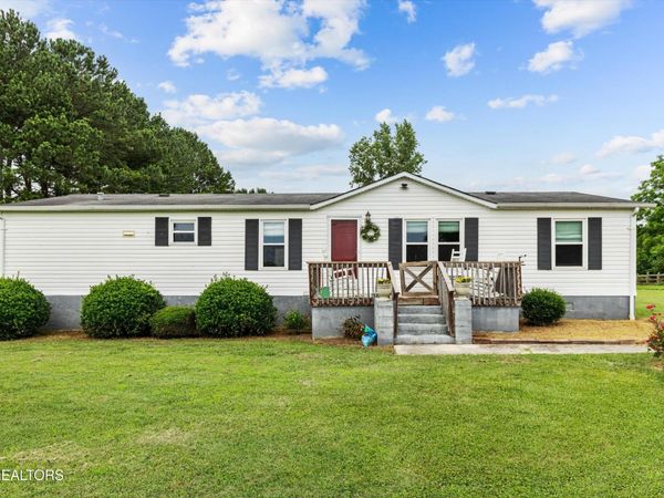 928 Walker Rd , Maryville, TN 37801