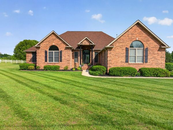 1134 Fawn Dr , Cookeville, TN 38501