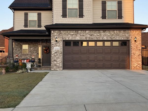 1055 Amber Hills Dr , Ashland City, TN 37015
