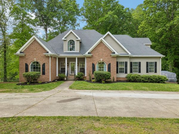1240 Camp Ravine Rd , Burns, TN 37029
