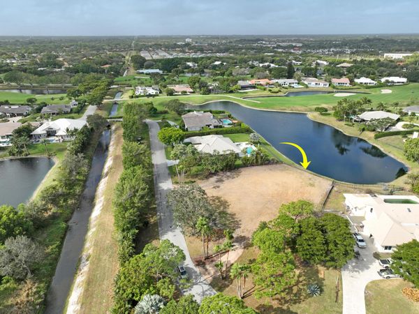 330 Glenwood Drive, Delray Beach, FL 33445