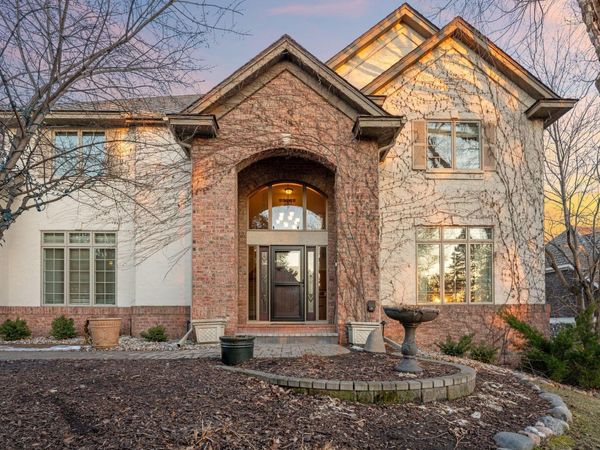 10299 Bucks Way , Eden Prairie, MN 55347