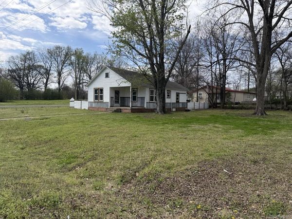 107 Oak , Perryville, AR 72126