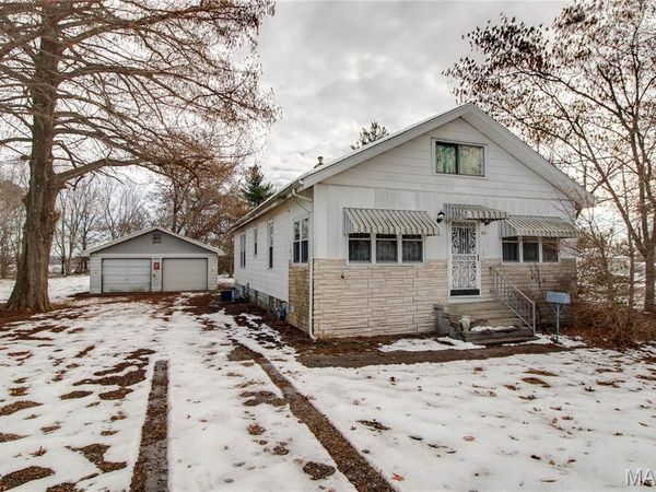 601 Biddle Street , Gillespie, IL 62033