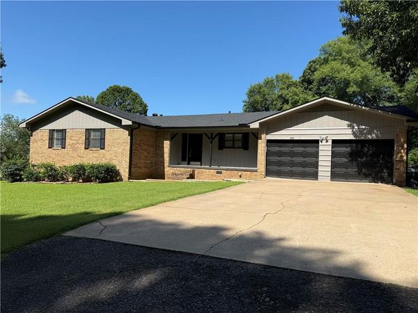536 Old Post Road , Russellville, AR 72802