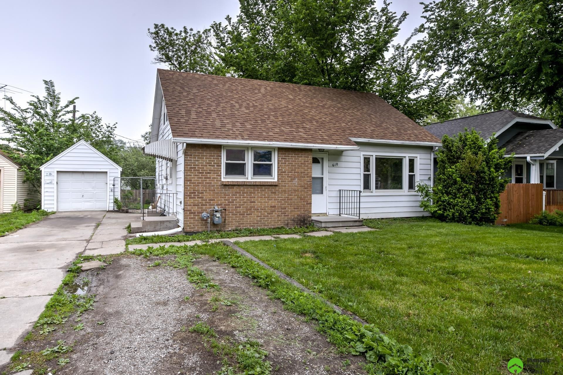 610 S 48th Street, Lincoln, NE 68504