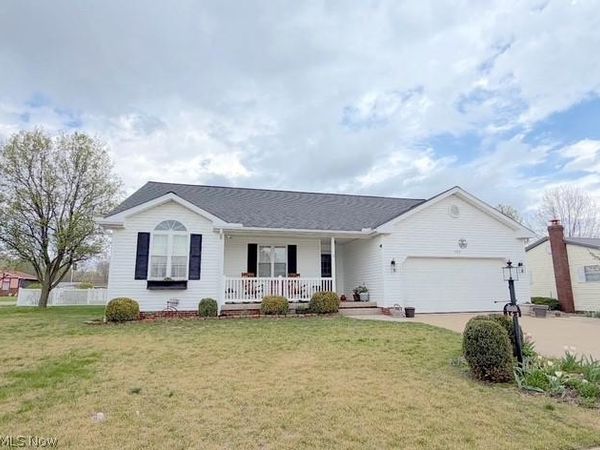 163 Bob Ed Harris Avenue SW, New Philadelphia, OH 44663