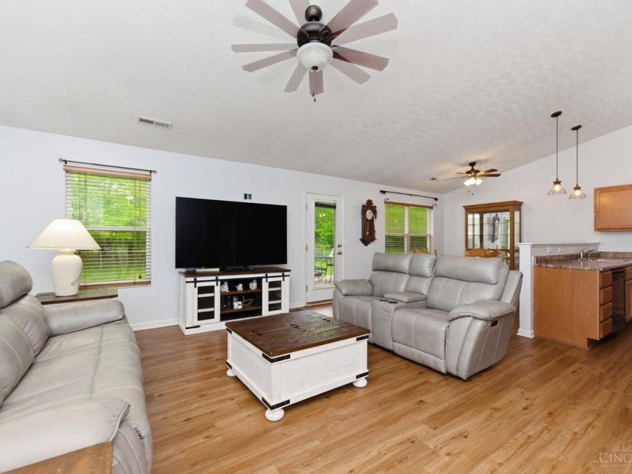 320 Faith Way, Bethel, OH 45106 Photo 3