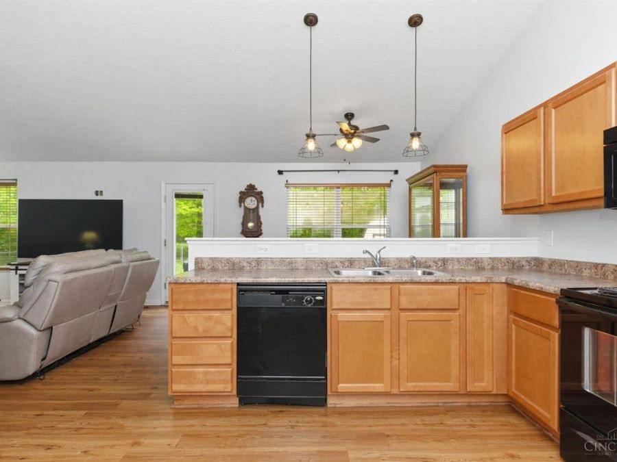 320 Faith Way, Bethel, OH 45106 Photo 5