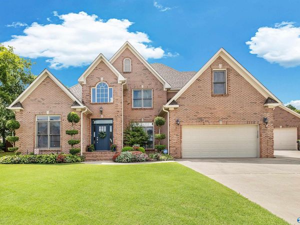1701 Camden Circle, Decatur, AL 35603