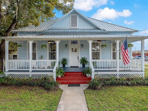 105 NE 1ST AVE AVENUE NE, WILLISTON, FL 32696