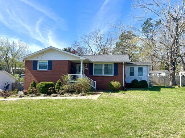 1117 Windsor Cir , Lyles, TN 37098