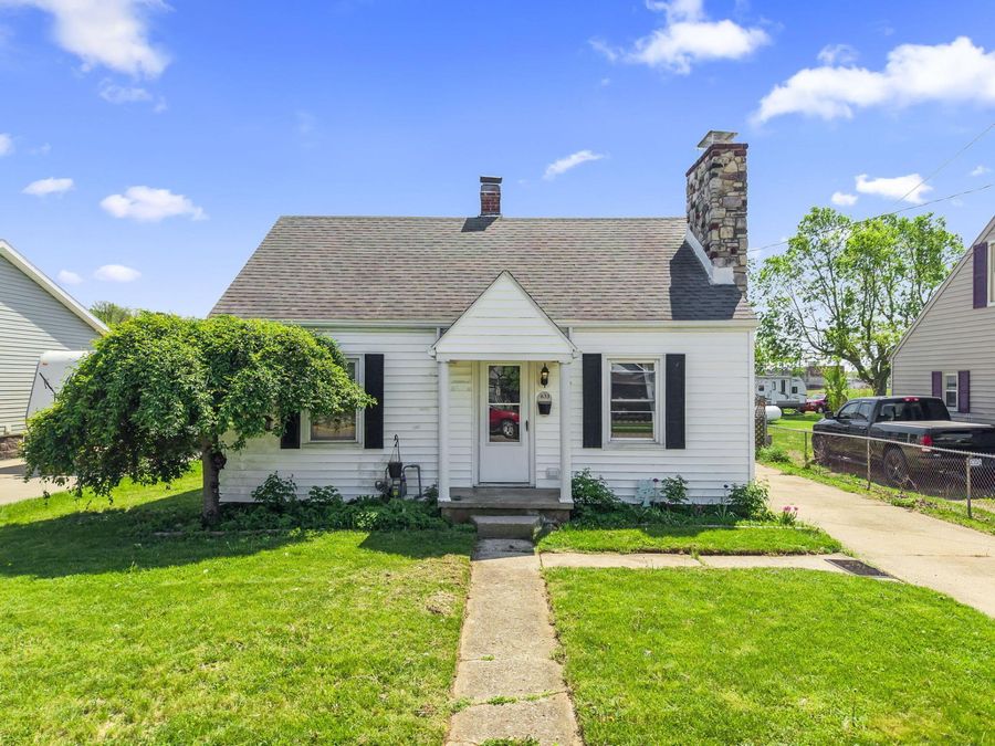 633 Floral Avenue, Troy, OH 45373 Photo 1