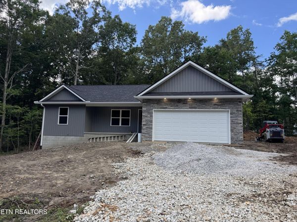 717 Oneida Lane, Crossville, TN 38572
