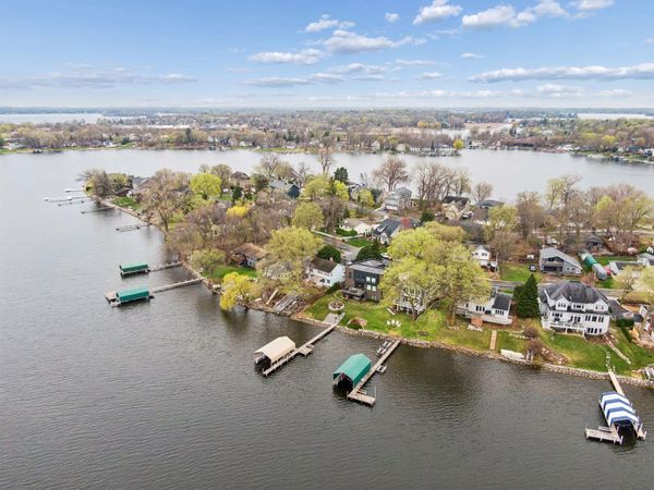 1948 Shorewood Lane , Mound, MN 55364