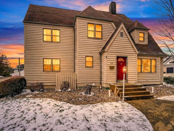 152 E South Street , Jackson, OH 45640