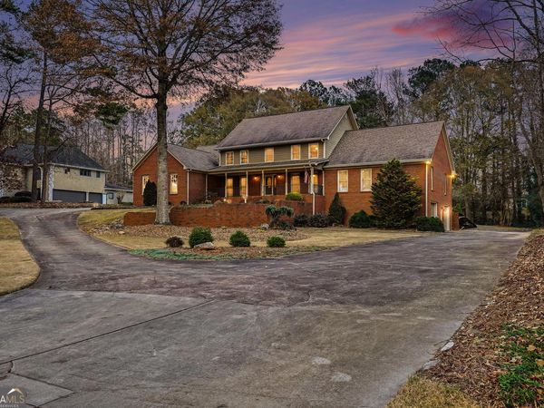 8566 Shoreline Drive, Jonesboro, GA 30236
